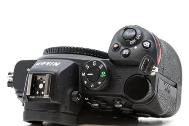 Camara Mirrorless Nikon Z5 - Usado