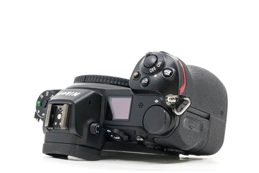 Camara Mirrorless Nikon Z6 - Usado