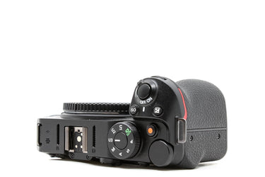 Camara Mirrorless Nikon Z30 - Usado