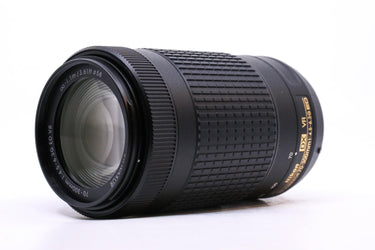 Objetivo Nikon AF-P DX VR Nikkor 70-300mm f/4.5-6.3G ED - Usado