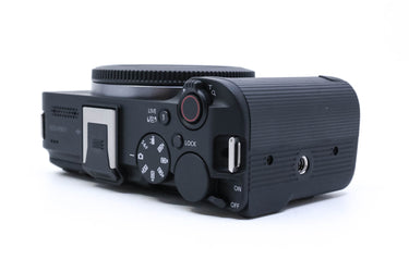 Camara Mirrorless Canon EOS R50 V - Usado