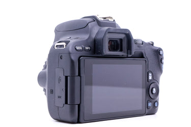 Camara Reflex Canon 200D - Usado