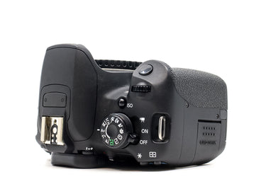 Camara Reflex Canon 700D - Usado