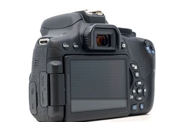 Camara Reflex Canon 750D - Usado