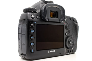 Camara Reflex Canon 5D Mark IV - Usado