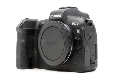 Bezlusterkowy aparat Canon R - używany