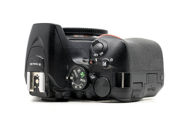 Camara Reflex Nikon D5500 - Usado