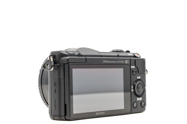 Camara Mirrorless Sony A5100 - Usado
