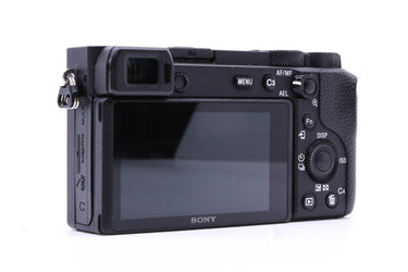 Camara Mirrorless Sony A6600 - Usado