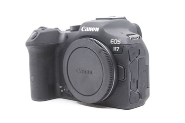 Camara Mirrorless Canon R7 - Usado