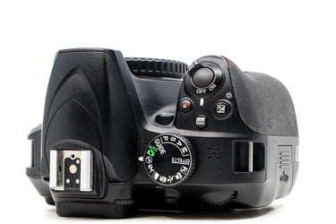 Camaras Reflex Nikon D3400 - Usado